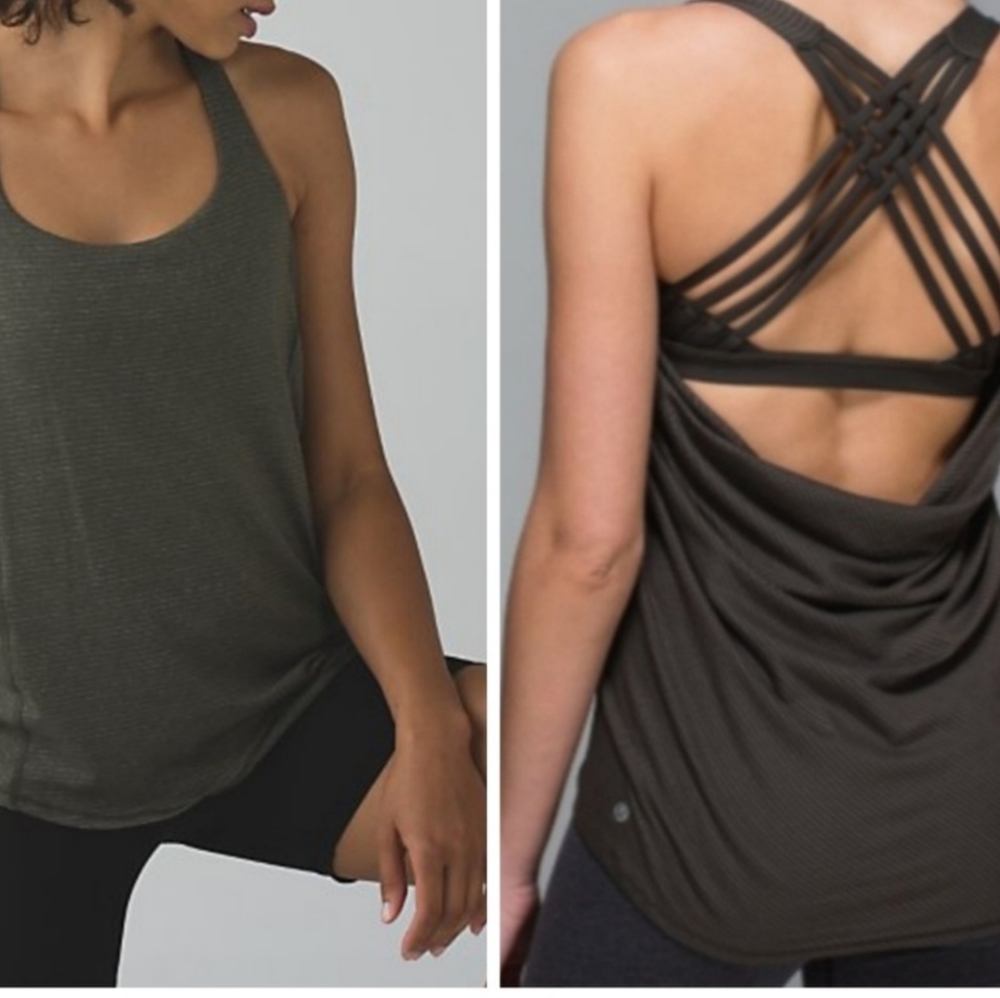 Lululemon tank top with built in bra